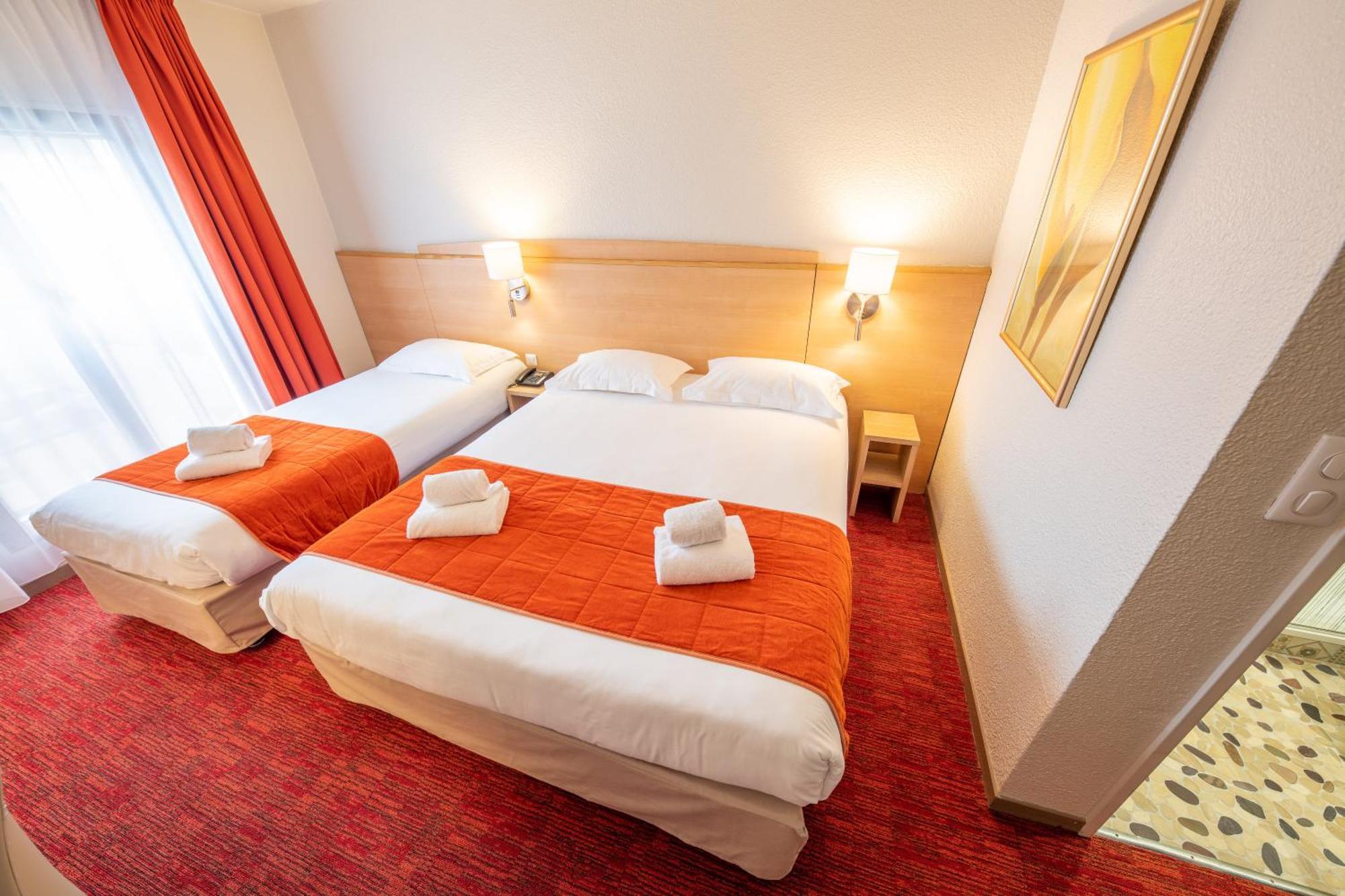 Hotel Saint Laurent Nogent-sur-Seine Phòng bức ảnh